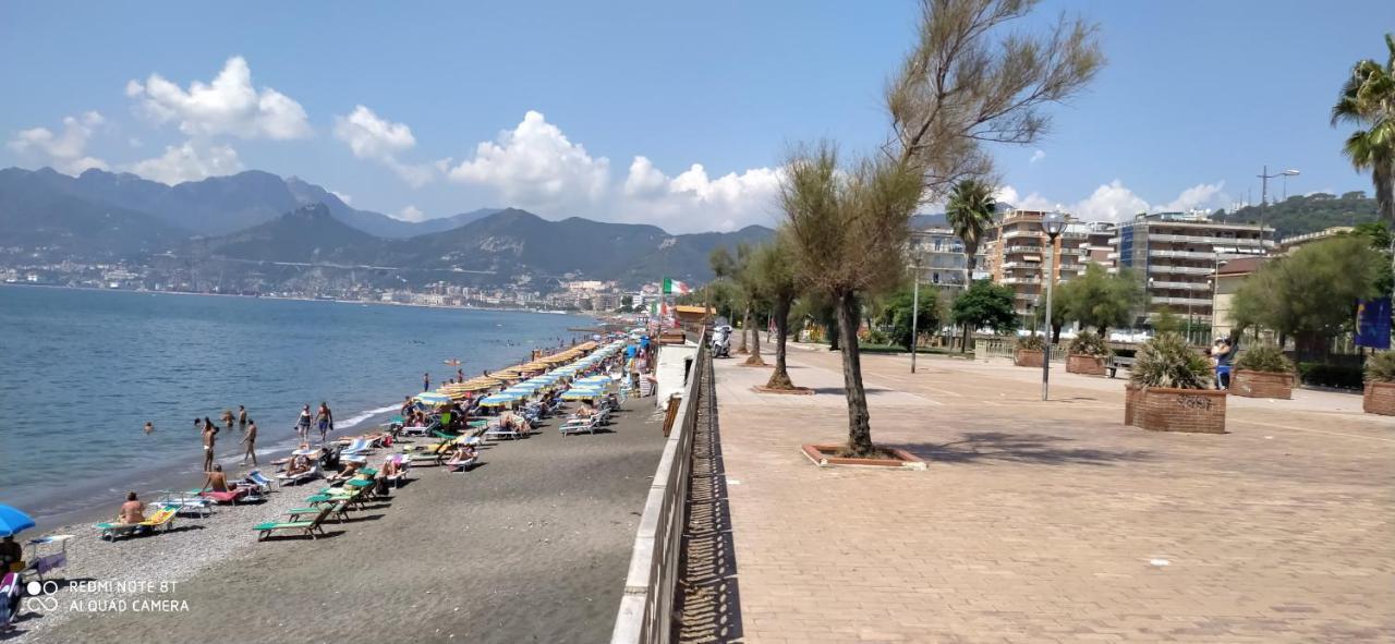 Holiday Home Casa Vacanze Salerno Exteriér fotografie