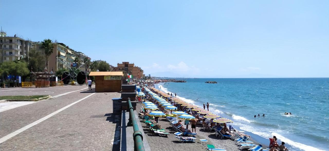 Holiday Home Casa Vacanze Salerno Exteriér fotografie