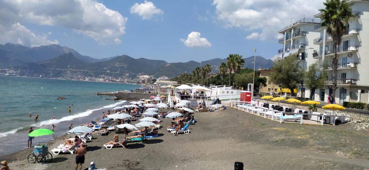 Holiday Home Casa Vacanze Salerno Exteriér fotografie