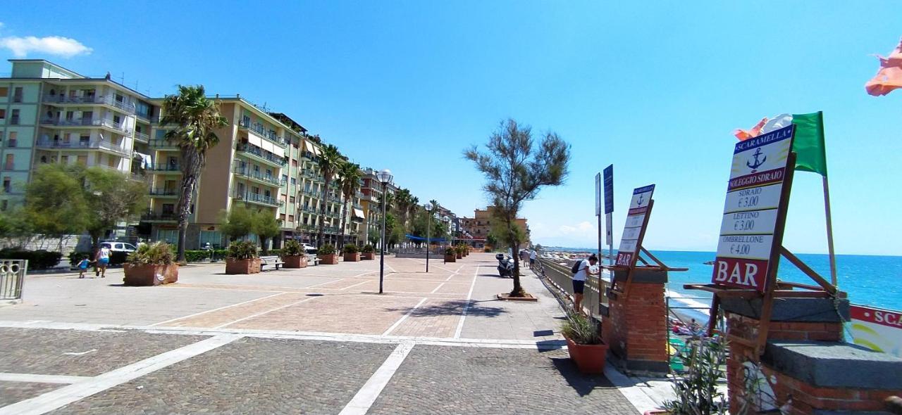 Holiday Home Casa Vacanze Salerno Exteriér fotografie